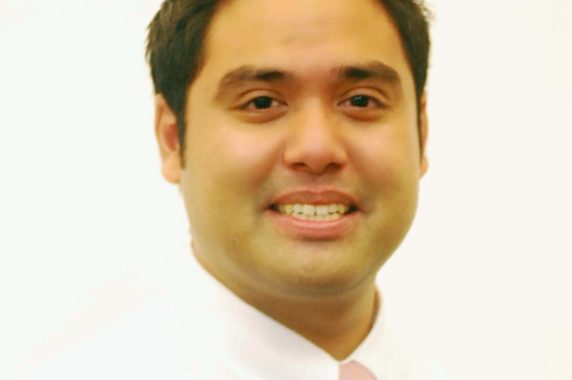 Headshot of Yotsawee Saifah